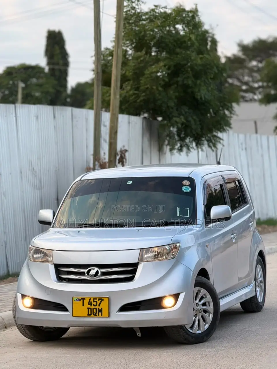 Toyota bB 2009 Silver