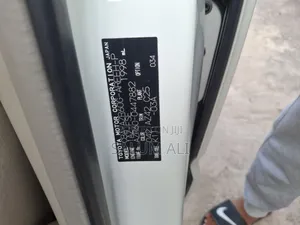 Toyota Noah 2005 White