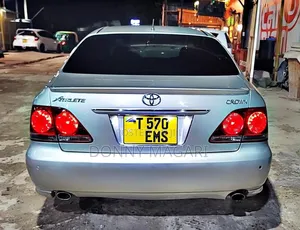 Toyota Crown 2006 Silver