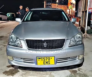 Toyota Crown 2006 Silver