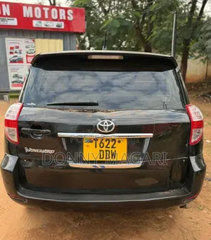 Toyota Vanguard 2010 Black