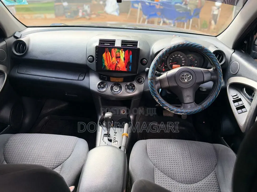 Toyota Vanguard 2010 Black