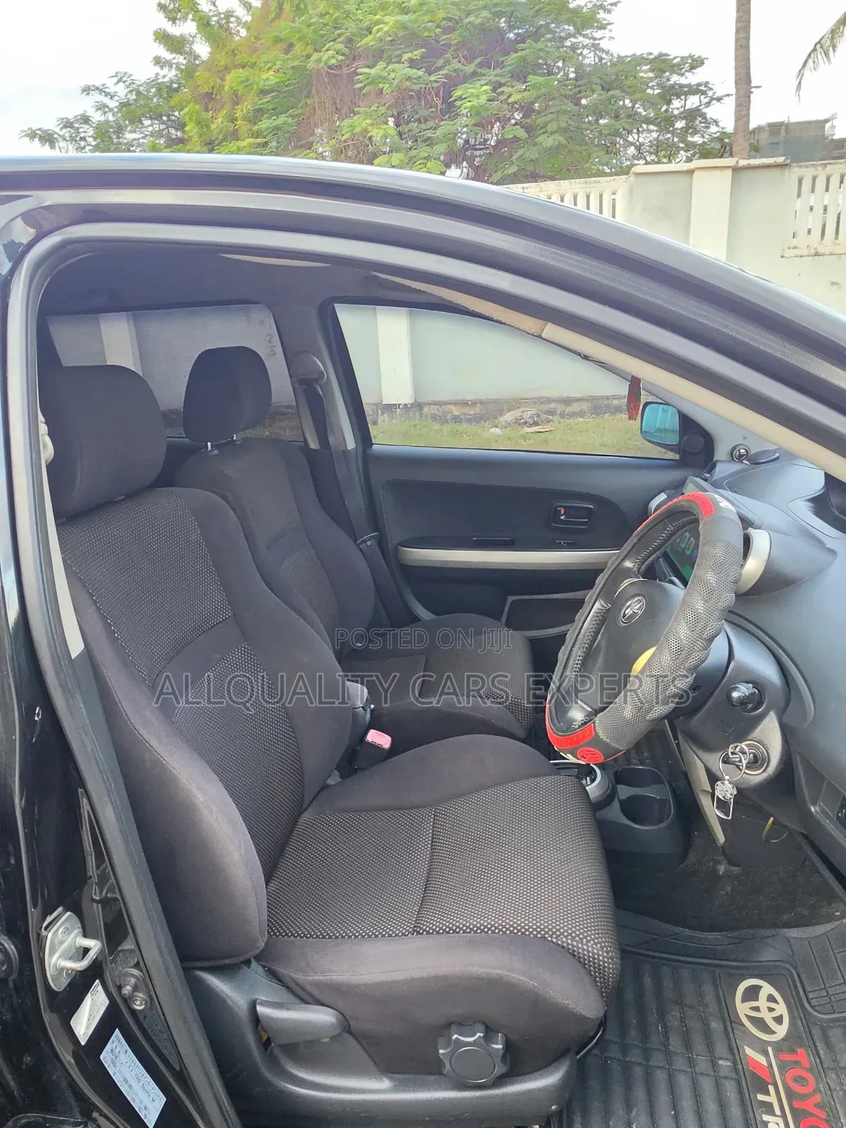 Toyota IST 2004