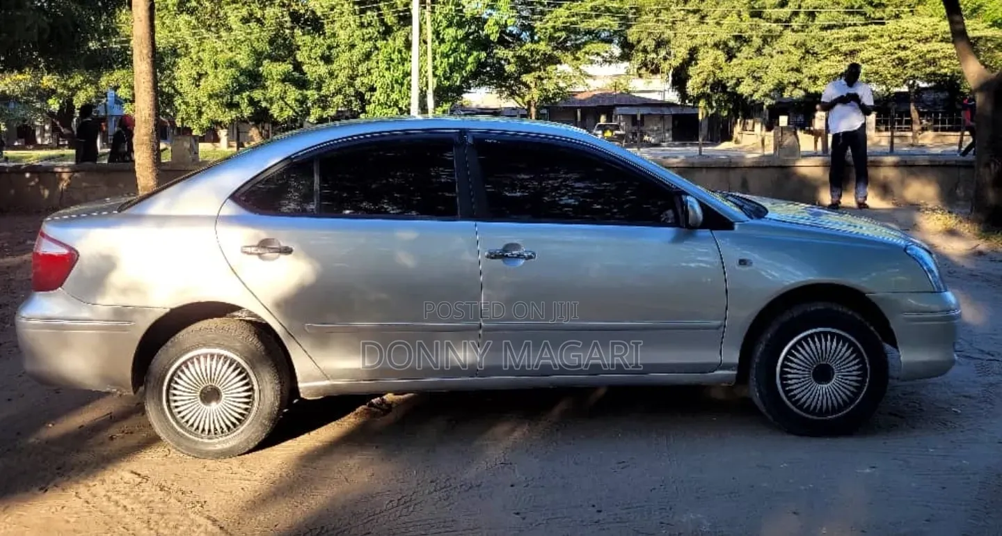 Toyota Premio 2005 Silver
