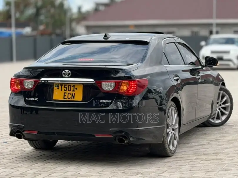 Toyota Mark X 2011 Black