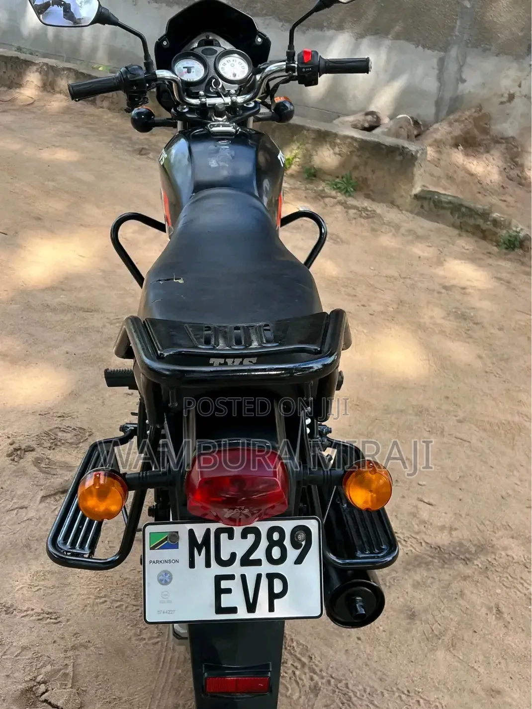 TVS HLX 125 2026 Black