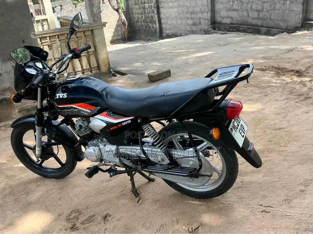 TVS HLX 125 2026 Black