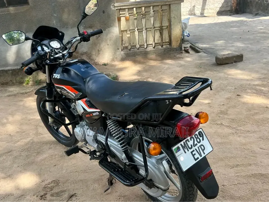 TVS HLX 125 2026 Black