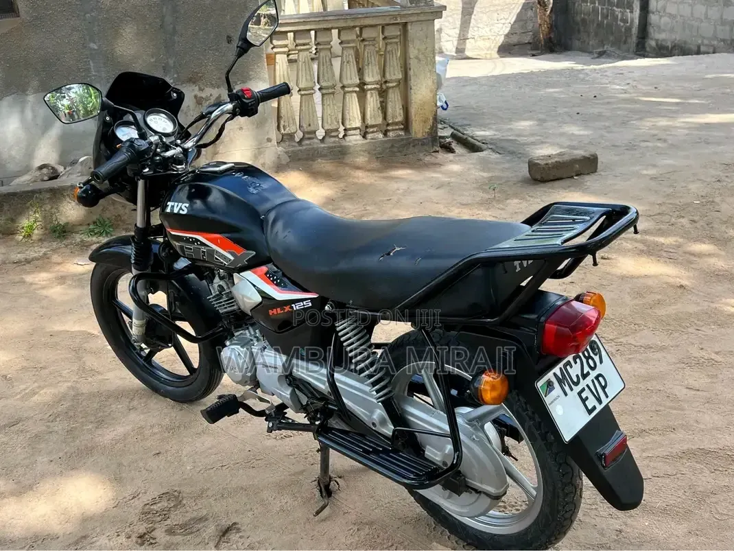 TVS HLX 125 2026 Black
