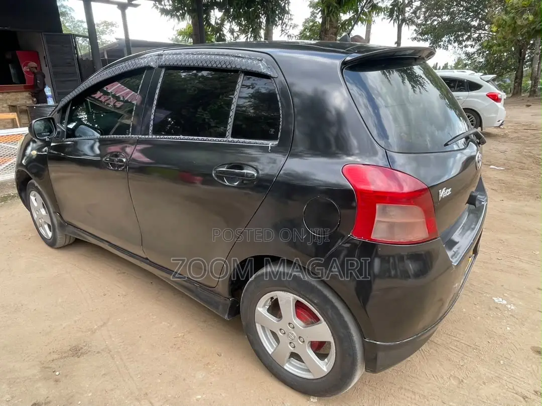 Toyota Vitz 2006 Black
