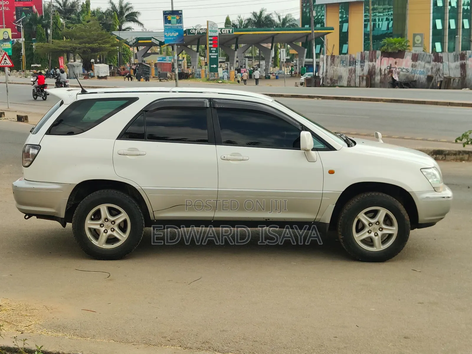 Toyota Harrier 2005 Pearl