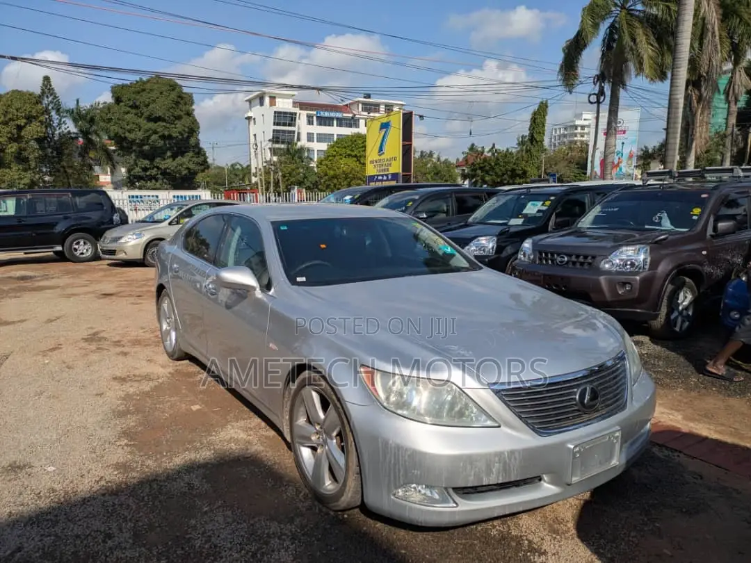 Lexus LS 2008 Silver