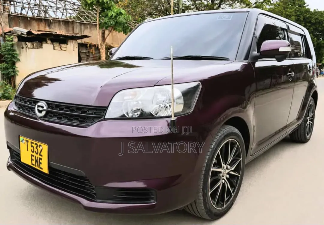 Toyota Rumion 1.5 FWD 2023 Burgundy