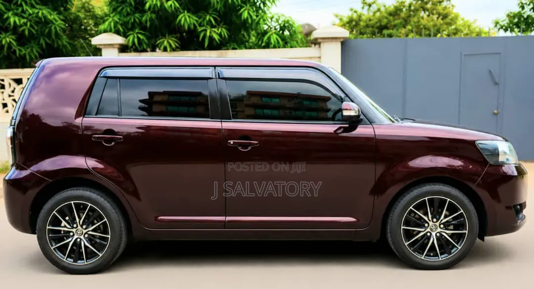 Toyota Rumion 1.5 FWD 2023 Burgundy