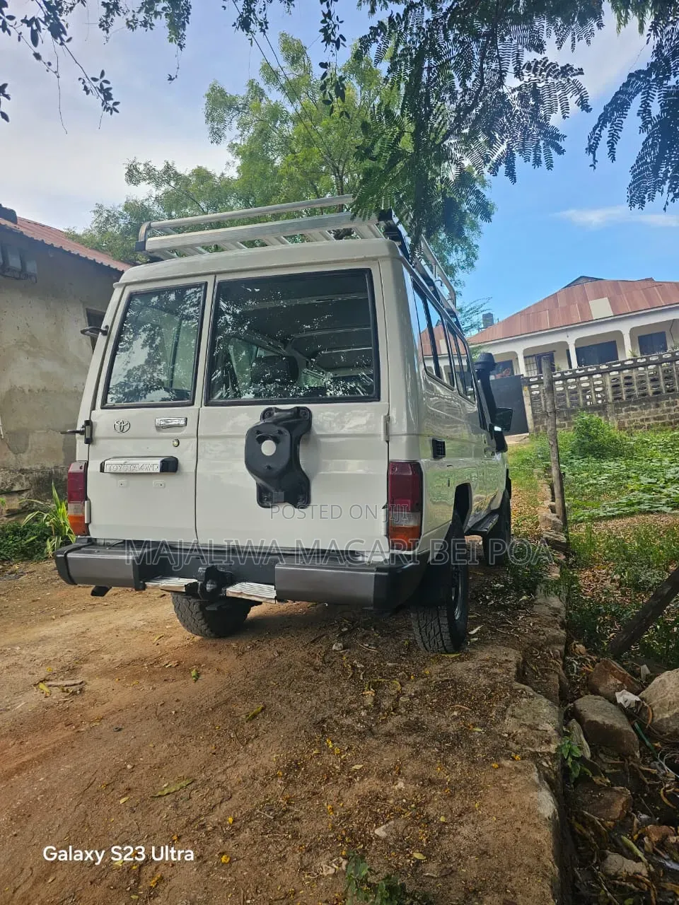 Toyota Land Cruiser 2007 White
