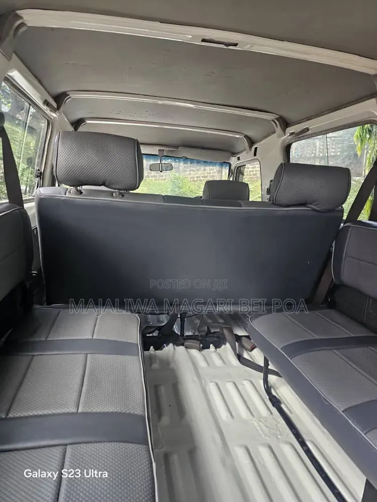 Toyota Land Cruiser 2007 White