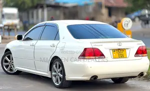 Toyota Crown Royale 2005 White