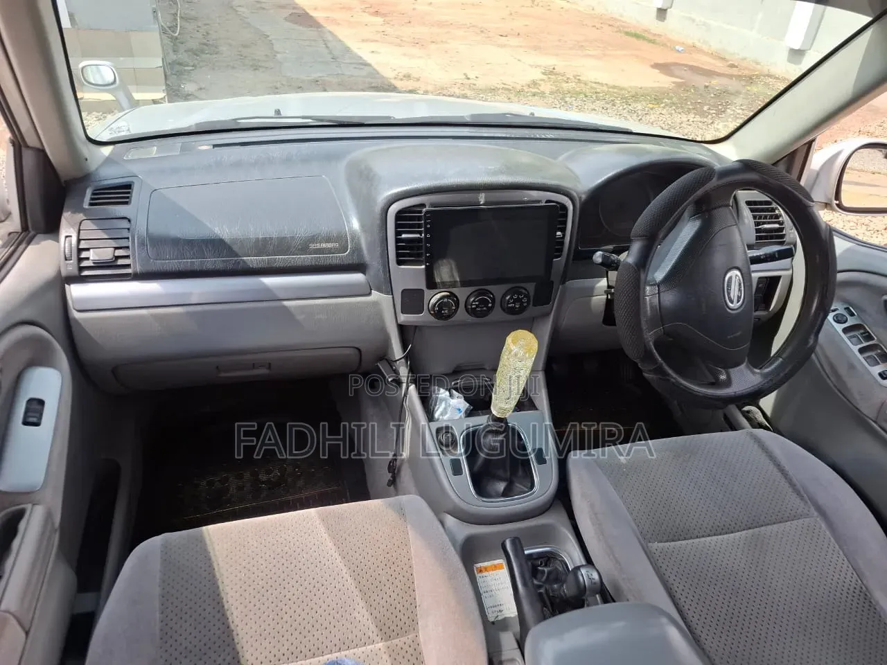 Suzuki Escudo 1999 Silver