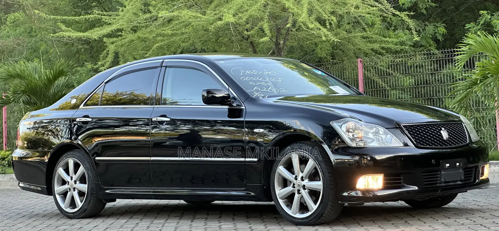 Toyota Crown 2006 Black