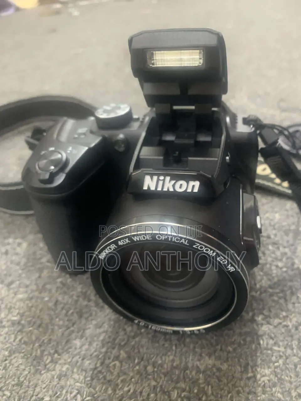 Nikon B500