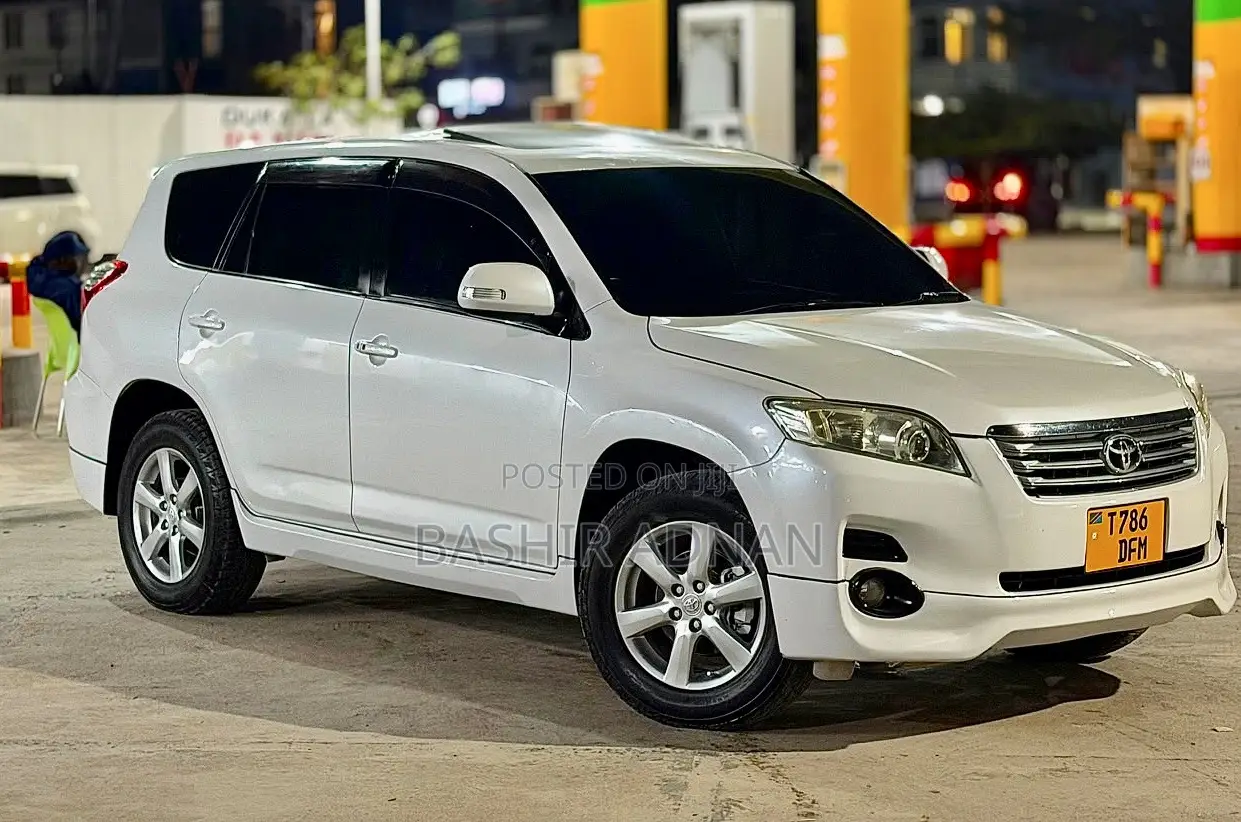Toyota Vanguard 2009 White