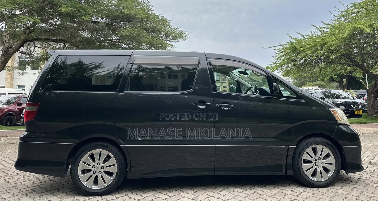 Toyota Alphard 2002 Black