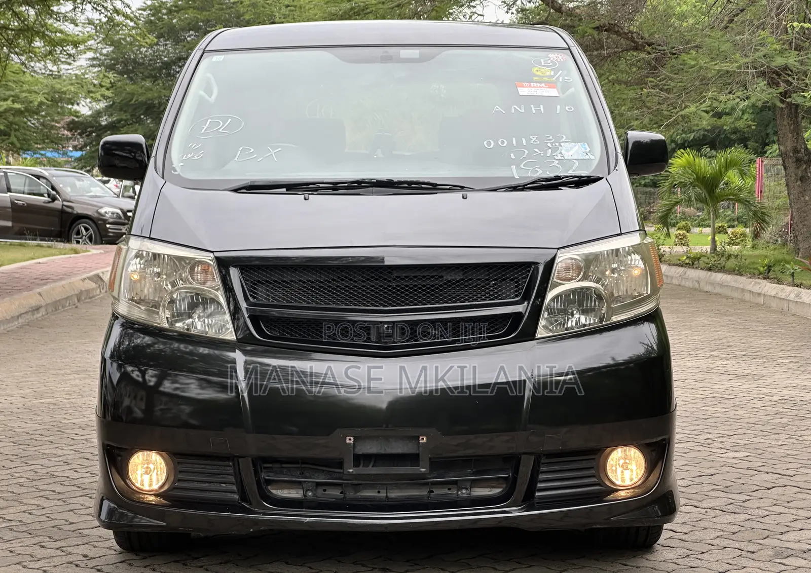 Toyota Alphard 2002 Black