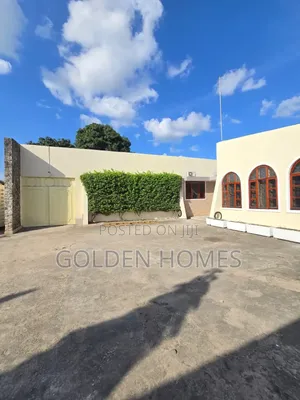 4bdrm Apartment in Mikocheni for rent