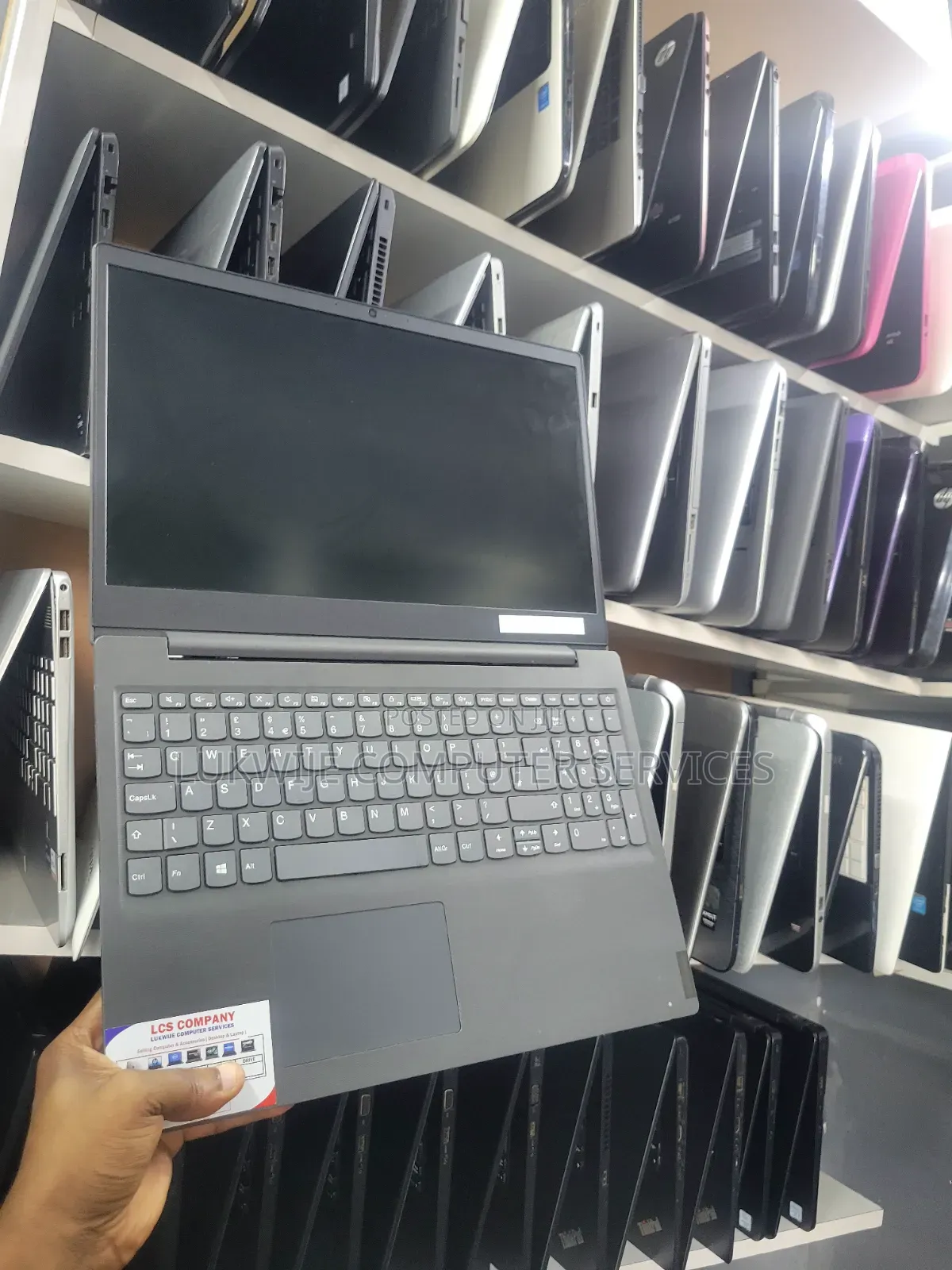 Laptop Lenovo V15 8GB Intel Core i7 SSD 500GB