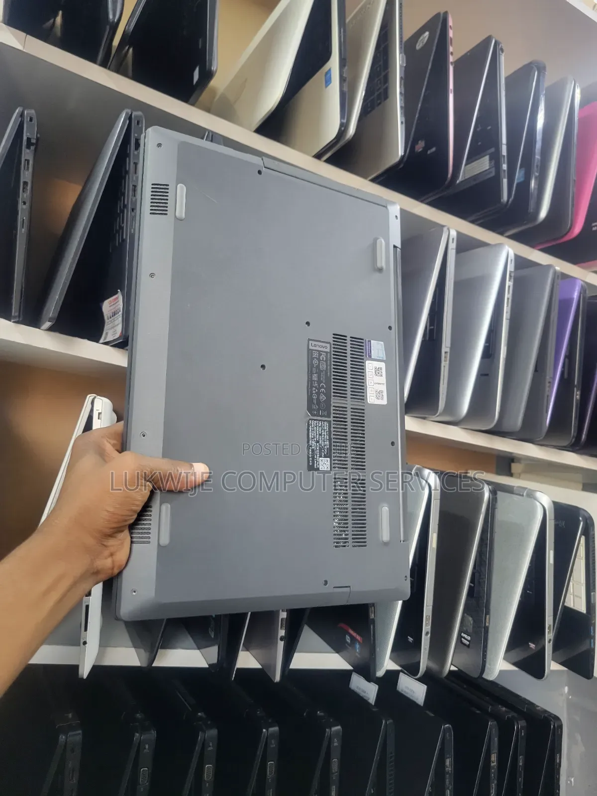 Laptop Lenovo V15 8GB Intel Core i7 SSD 500GB
