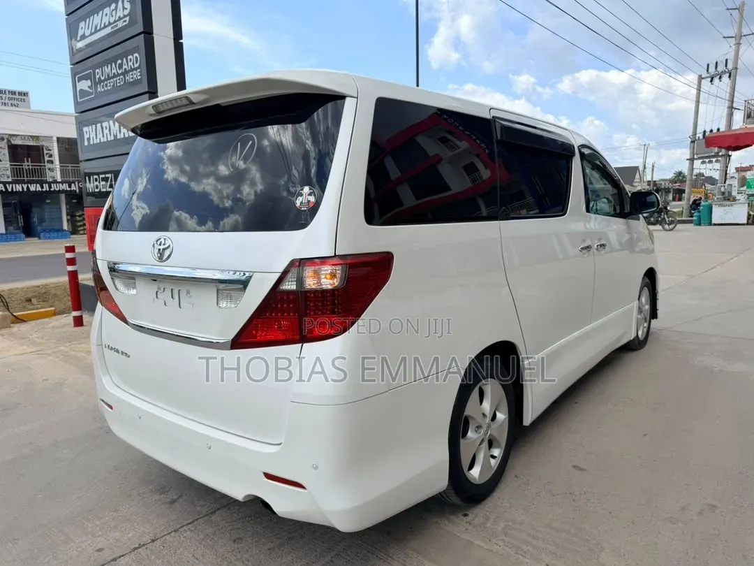 Toyota Alphard 2008 White