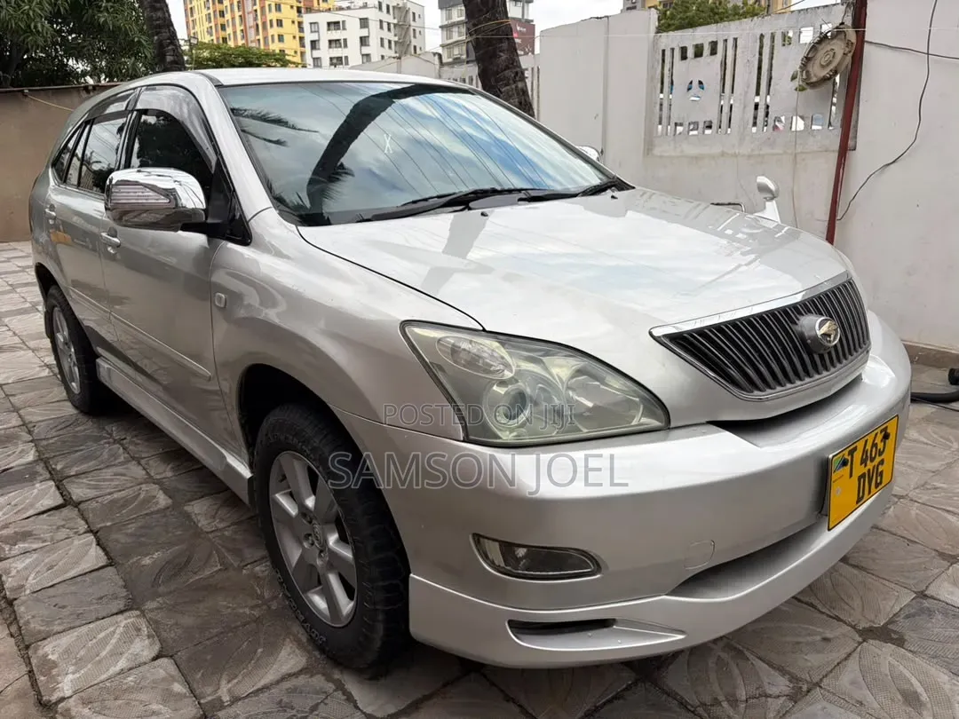 Toyota Harrier 2003 Gold