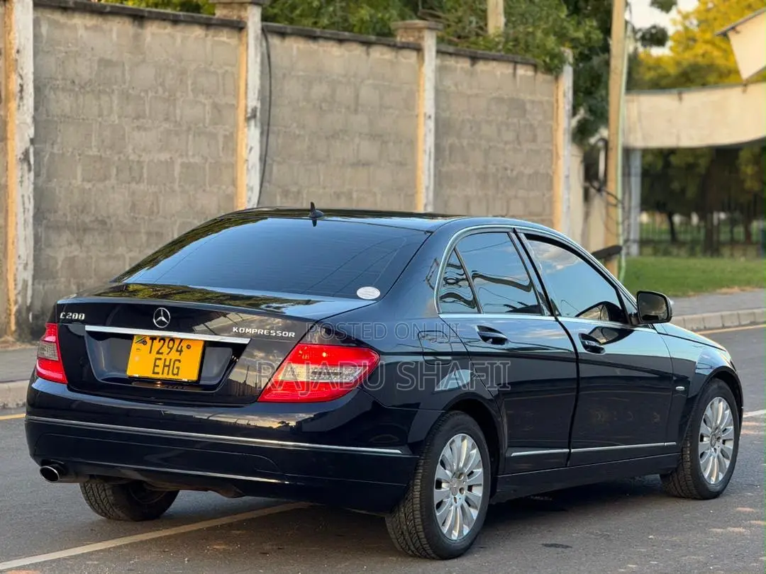 Mercedes-Benz C200 2008 Black