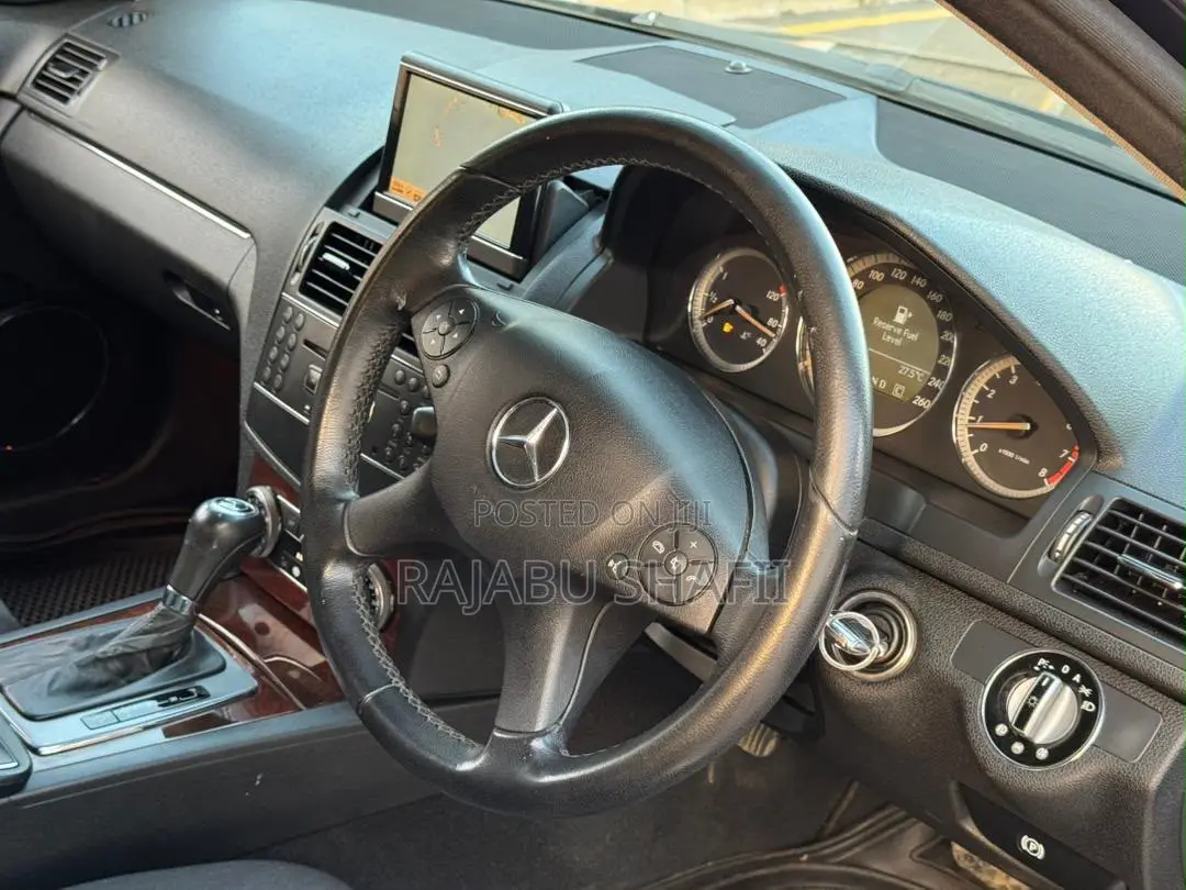 Mercedes-Benz C200 2008 Black