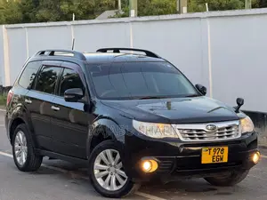 Subaru Forester 2011 Black