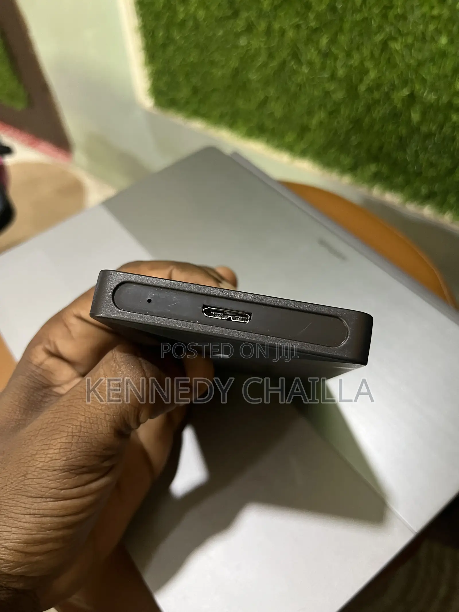 Samsung Hard Disk / 1 Tb. With Extenal Case