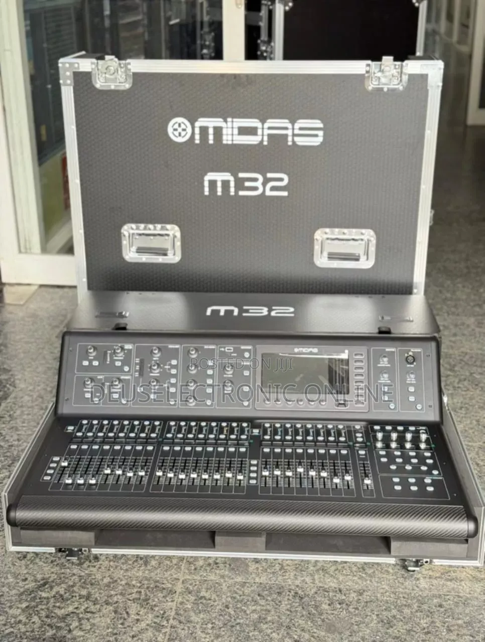 Digital Mixer Midas M32 X32 Behringer