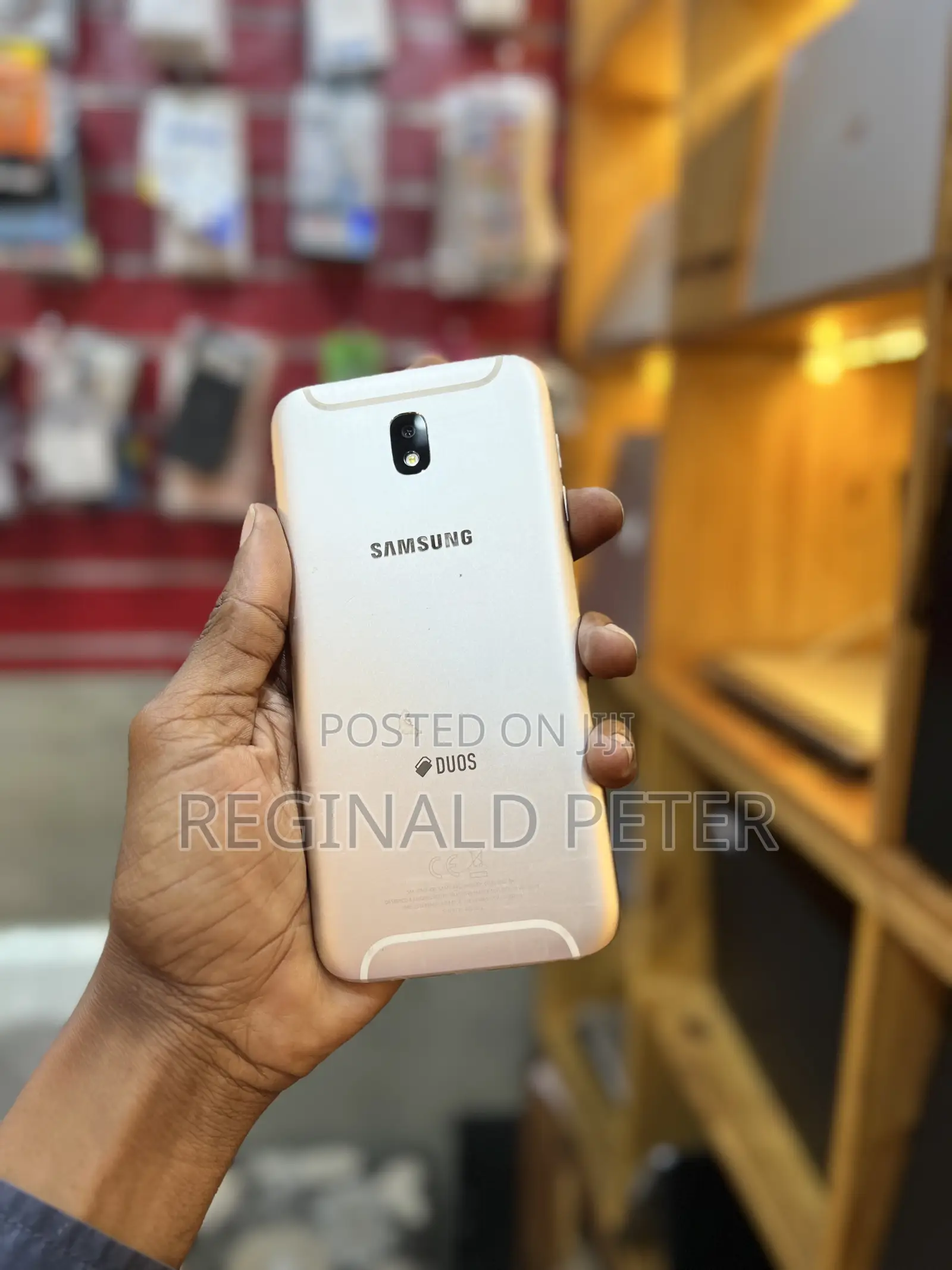 Samsung Galaxy J7 32 GB Silver