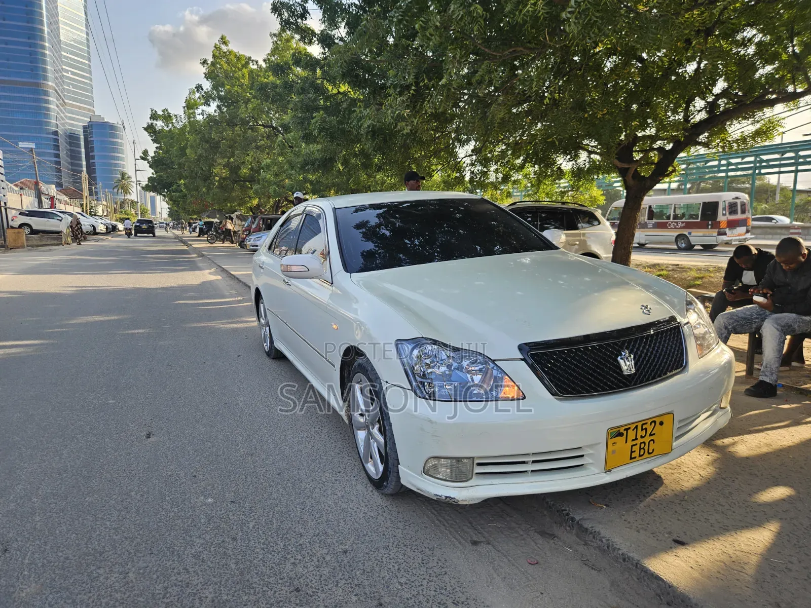 Toyota Crown 2006 White