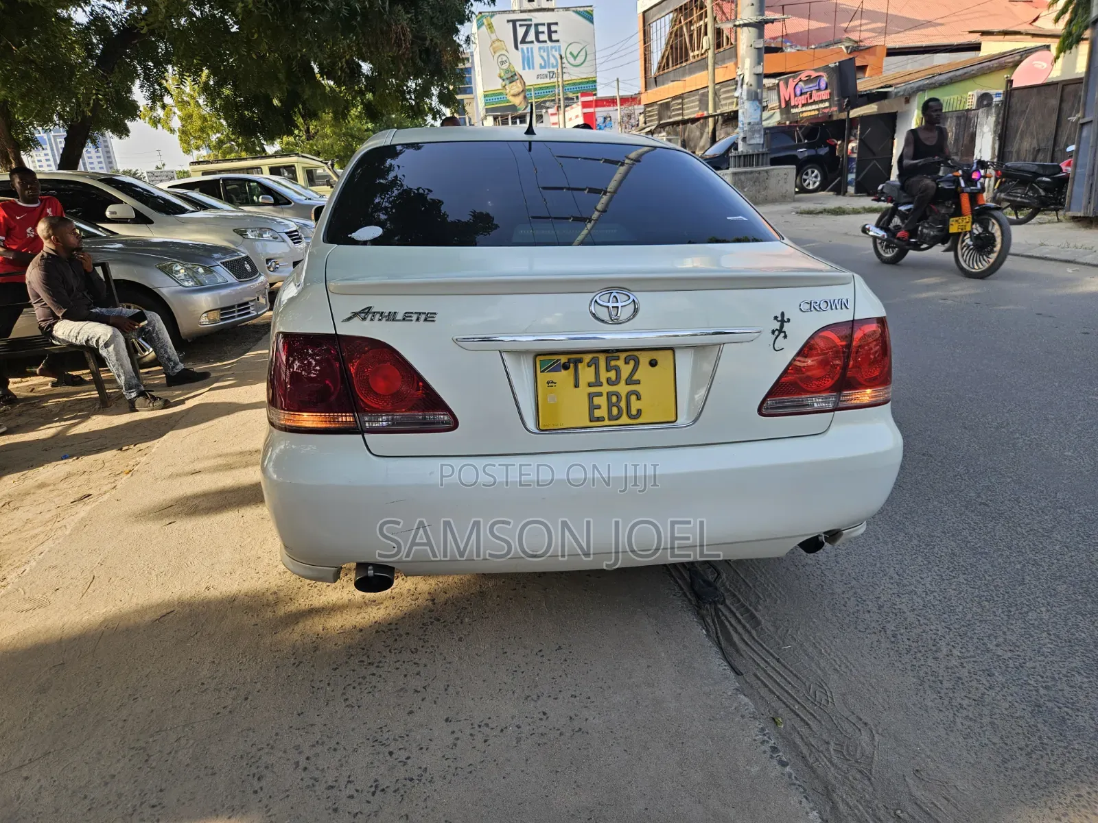 Toyota Crown 2006 White