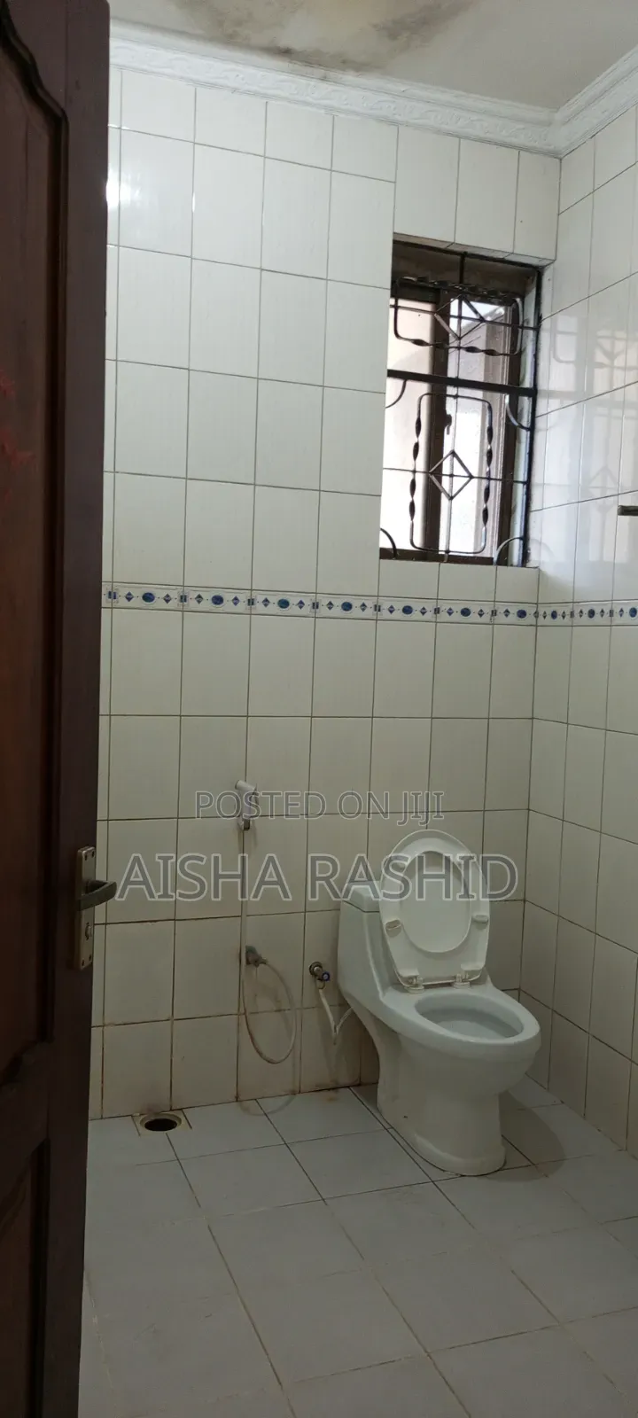 10bdrm House in Mikocheni for sale