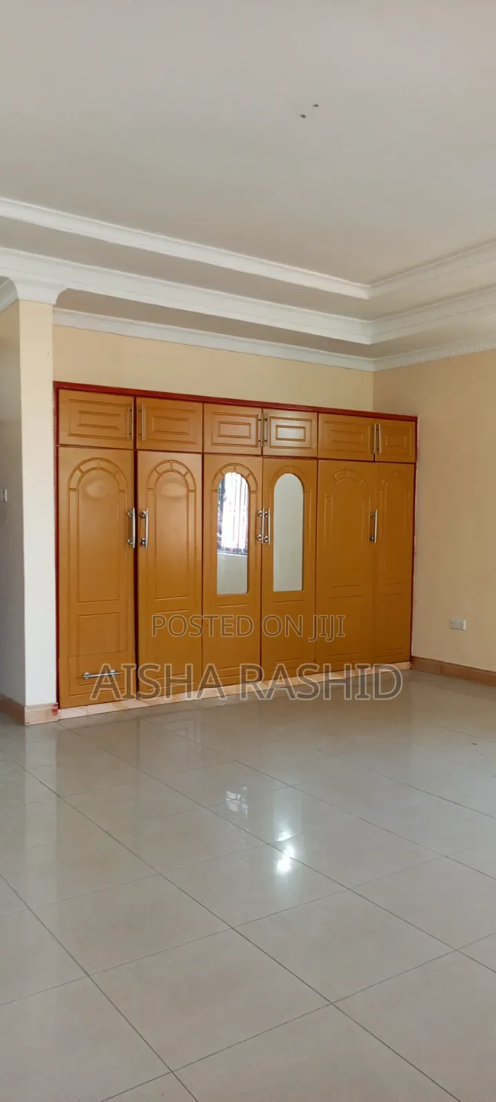 10bdrm House in Mikocheni for sale