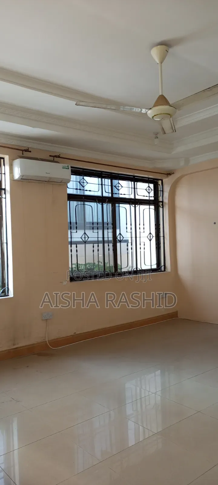 10bdrm House in Mikocheni for sale