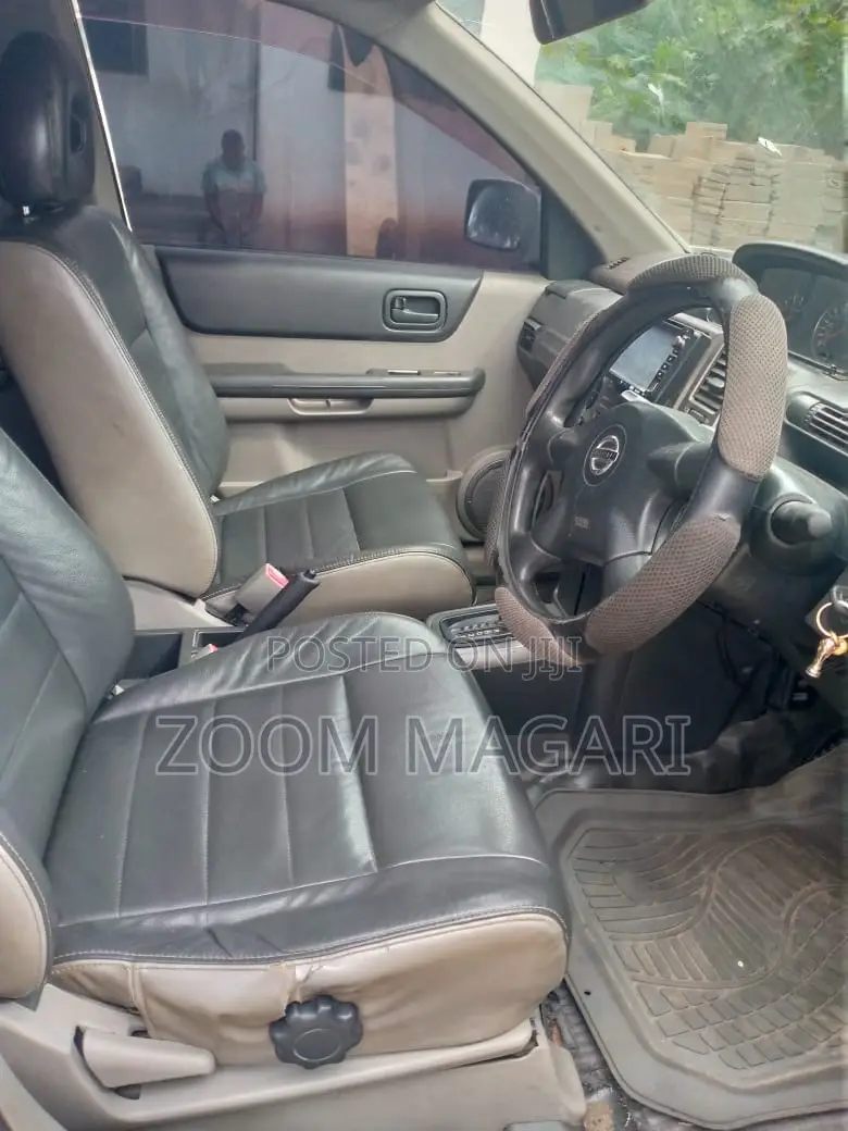 Nissan X-Trail 2006 Gold