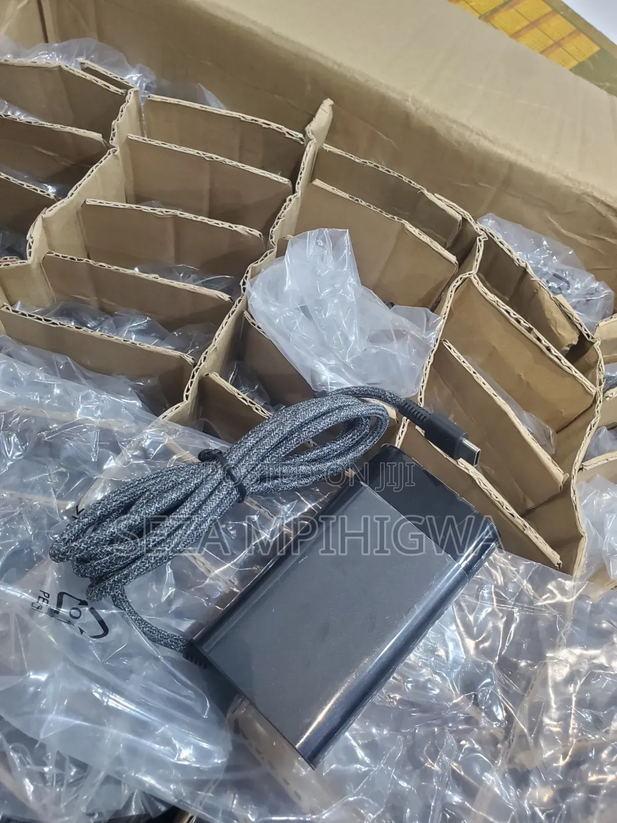 *Hp Type C Charger Ya Uzi 65w Original