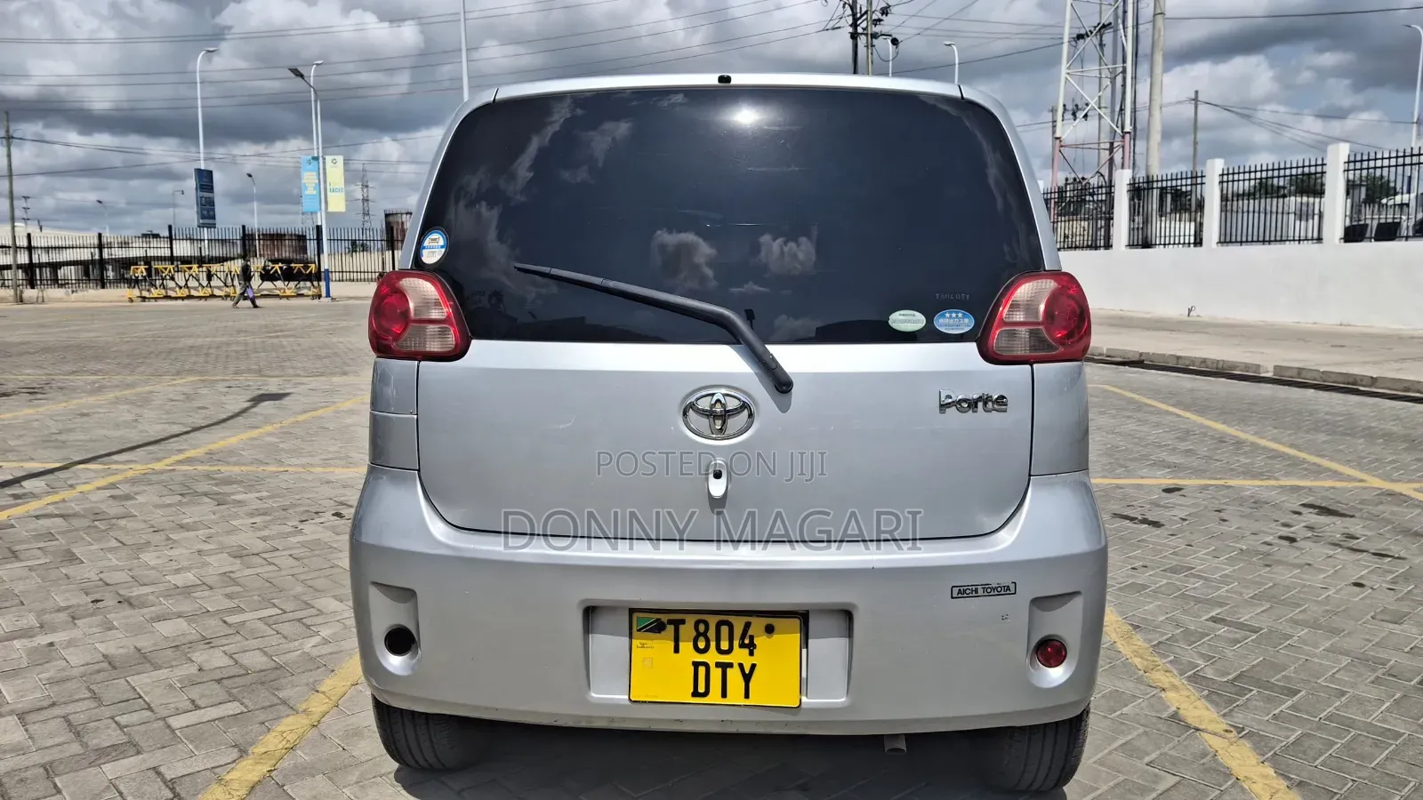 Toyota Porte 2006 Silver
