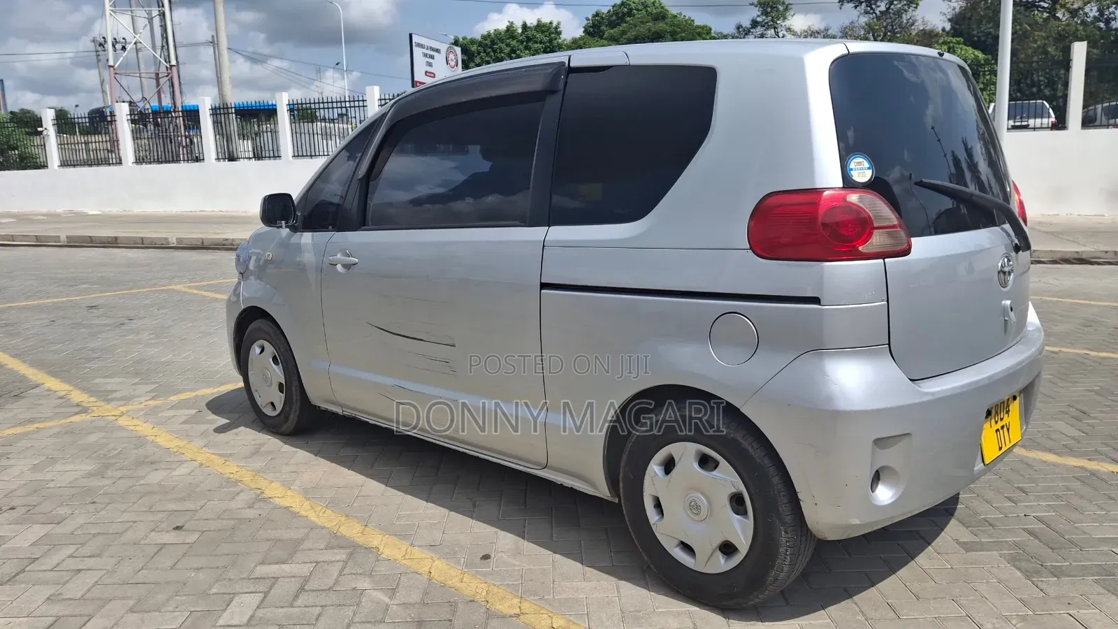 Toyota Porte 2006 Silver