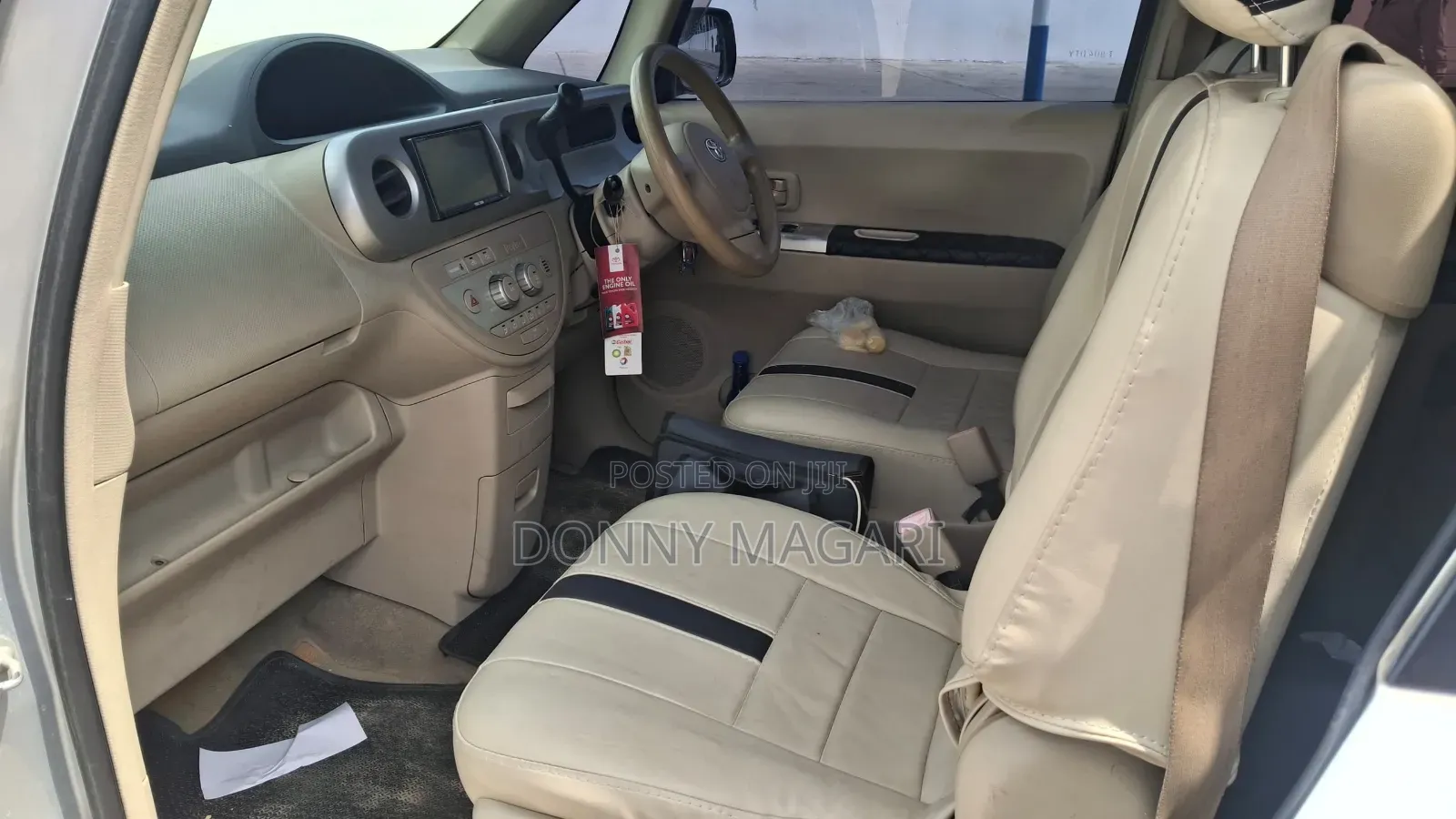 Toyota Porte 2006 Silver