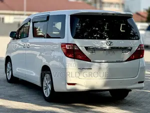Toyota Alphard 2.4 Petrol FWD 2010 White