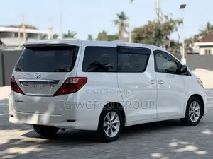 Toyota Alphard 2.4 Petrol FWD 2010 White